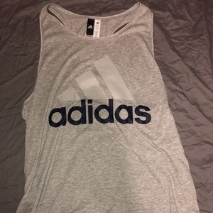 Women’s XL adidas tank